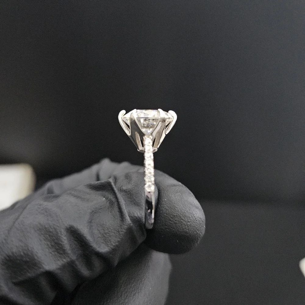 5ct Moissanite Ring with CZ - Picture 2 of 4
